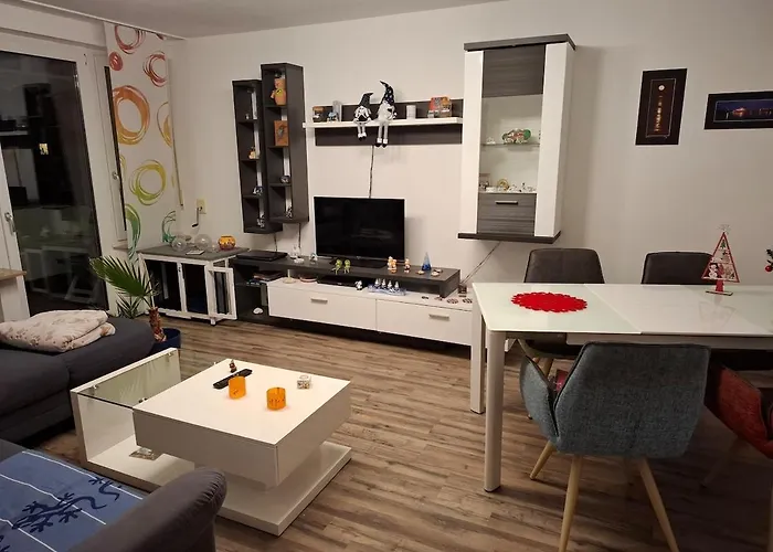 Casa Nueva